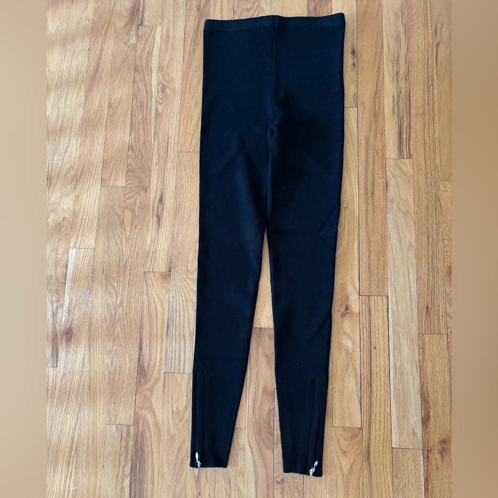 INTERMIX Black Ribbed Knit Leggings. Zipper details. Size S. NWT. Orig $228.
